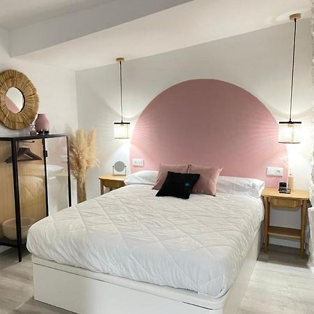 Pequena Suite Independiente Al Lado Burgas Ourense Exterior photo