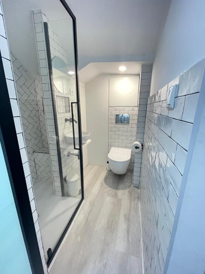 Pequena Suite Independiente Al Lado Burgas Ourense Exterior photo